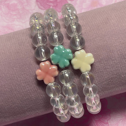 Glass Clover Bracelet